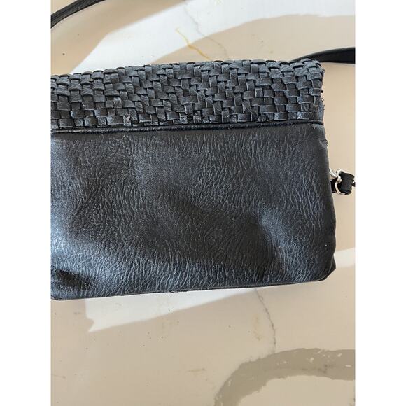 Street Level Anthropologie Womens Crossbody Shoulder Bag Woven Polyurethane - Picture 6 of 7